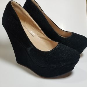 Delicacy Trendy 33 Velvet platform heels Size 10